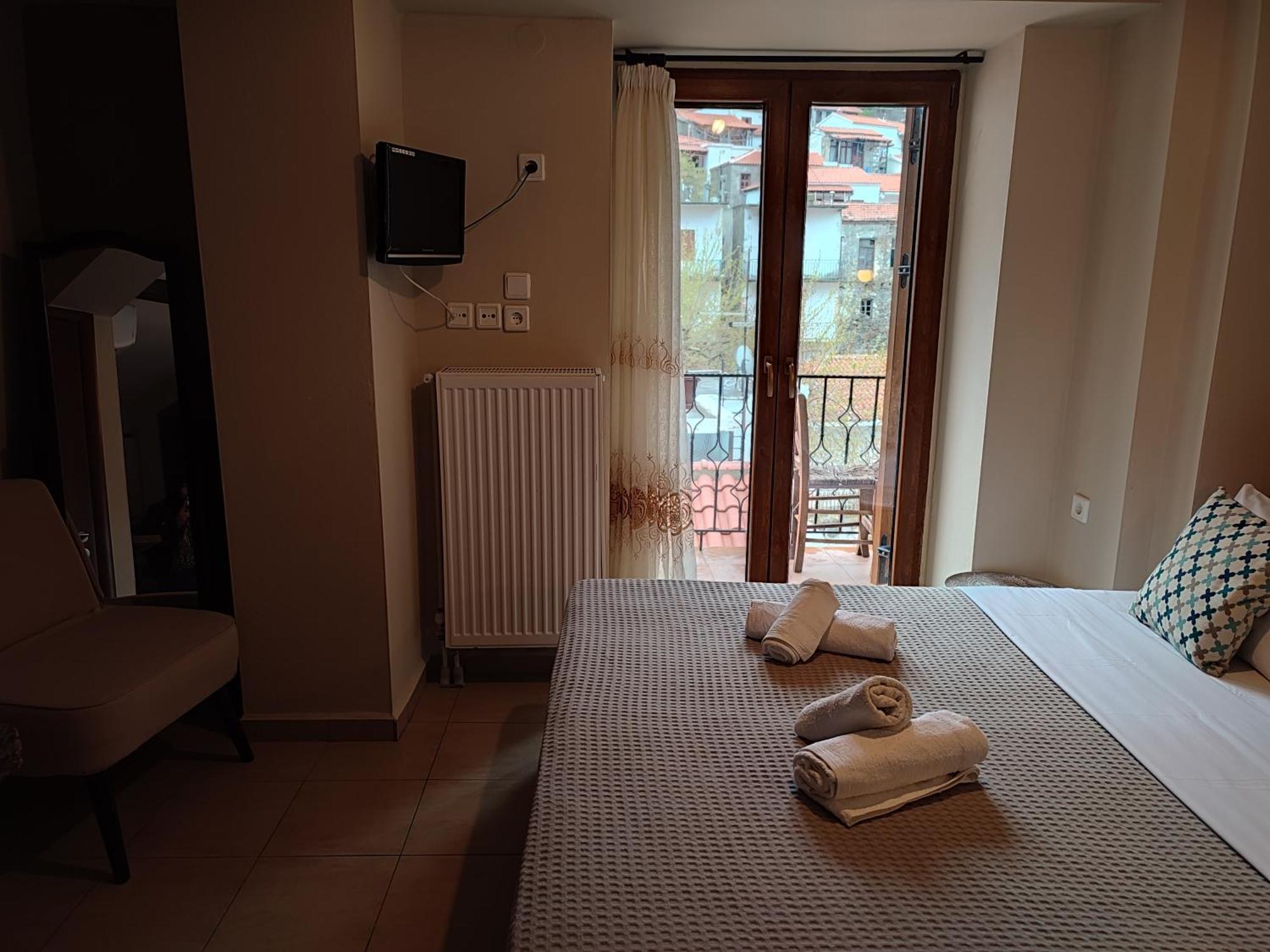 Guesthouse Axieros ซาโมทราคี ภายนอก รูปภาพ