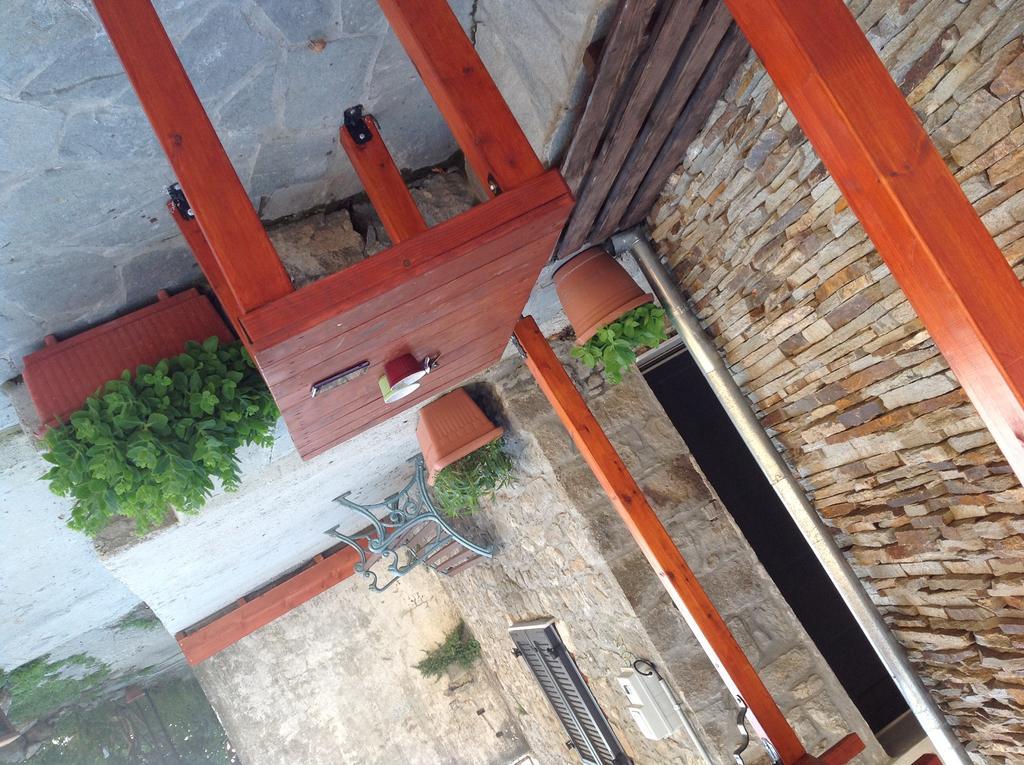 Guesthouse Axieros ซาโมทราคี ภายนอก รูปภาพ