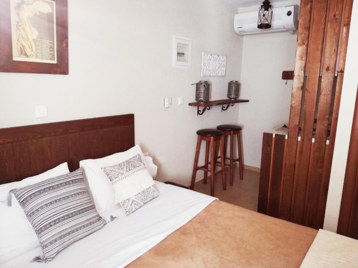 Guesthouse Axieros ซาโมทราคี ภายนอก รูปภาพ