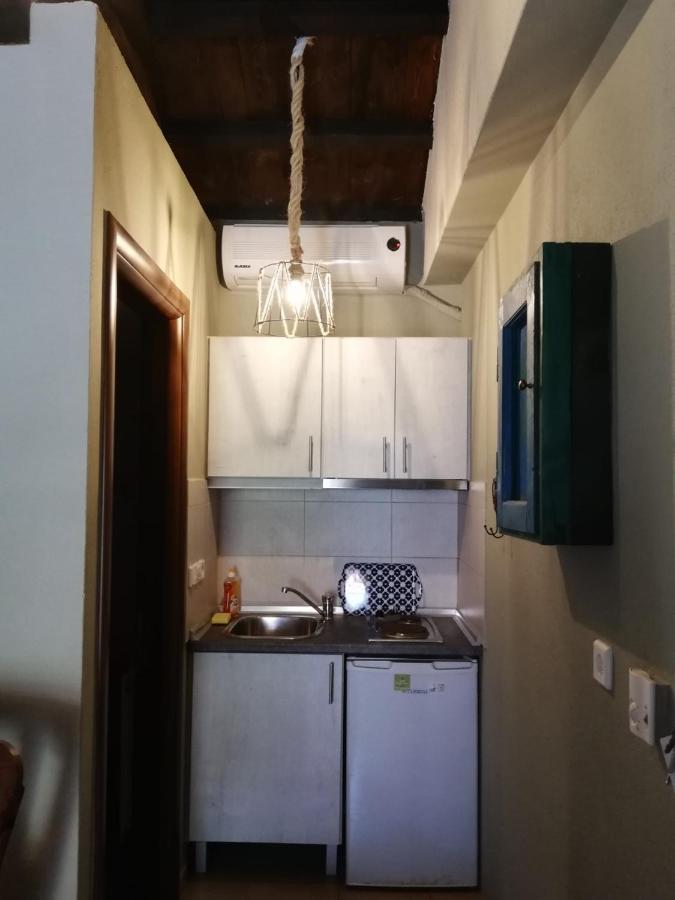 Guesthouse Axieros ซาโมทราคี ภายนอก รูปภาพ
